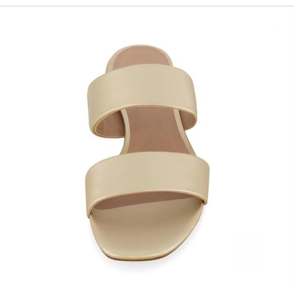 New Cushionaire Nolita Two Band Dress Sandal Nude Beige Size 9 M - Picture 2 of 12